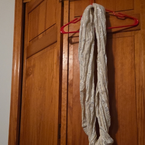 Chic White Infinity Scarf - Picture 3 of 5